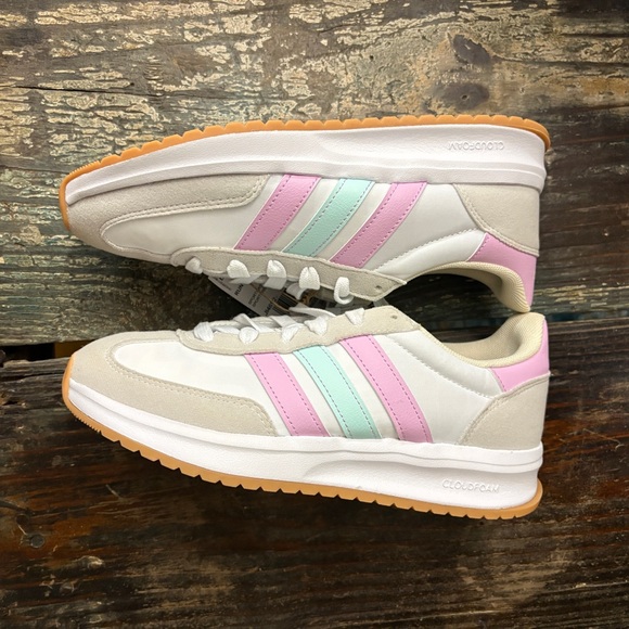 Adidas Women’s Pastel Retro Sneakers Cloudfoam Size 6 New - Picture 3 of 6